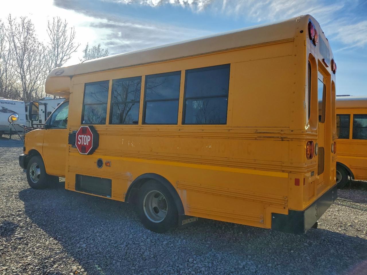 2015 Chevrolet Express School Bus - Фото 3
