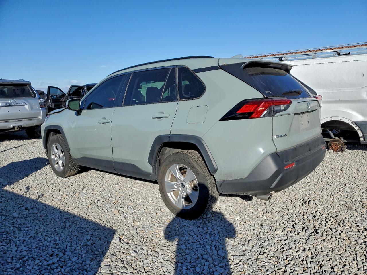 2020 Toyota Rav4 Xle - Фото 2