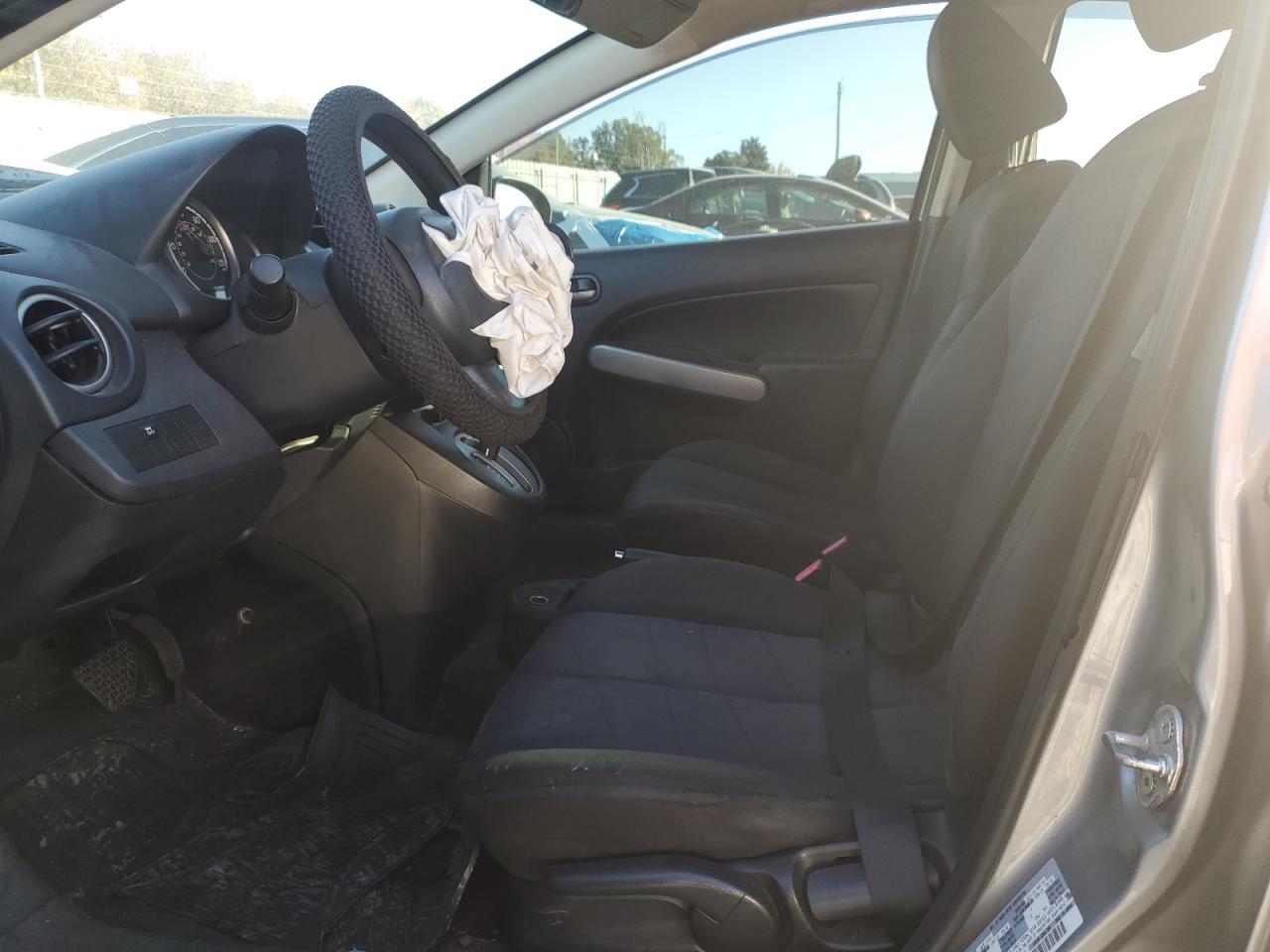 2012 Mazda Mazda2 - Image 7