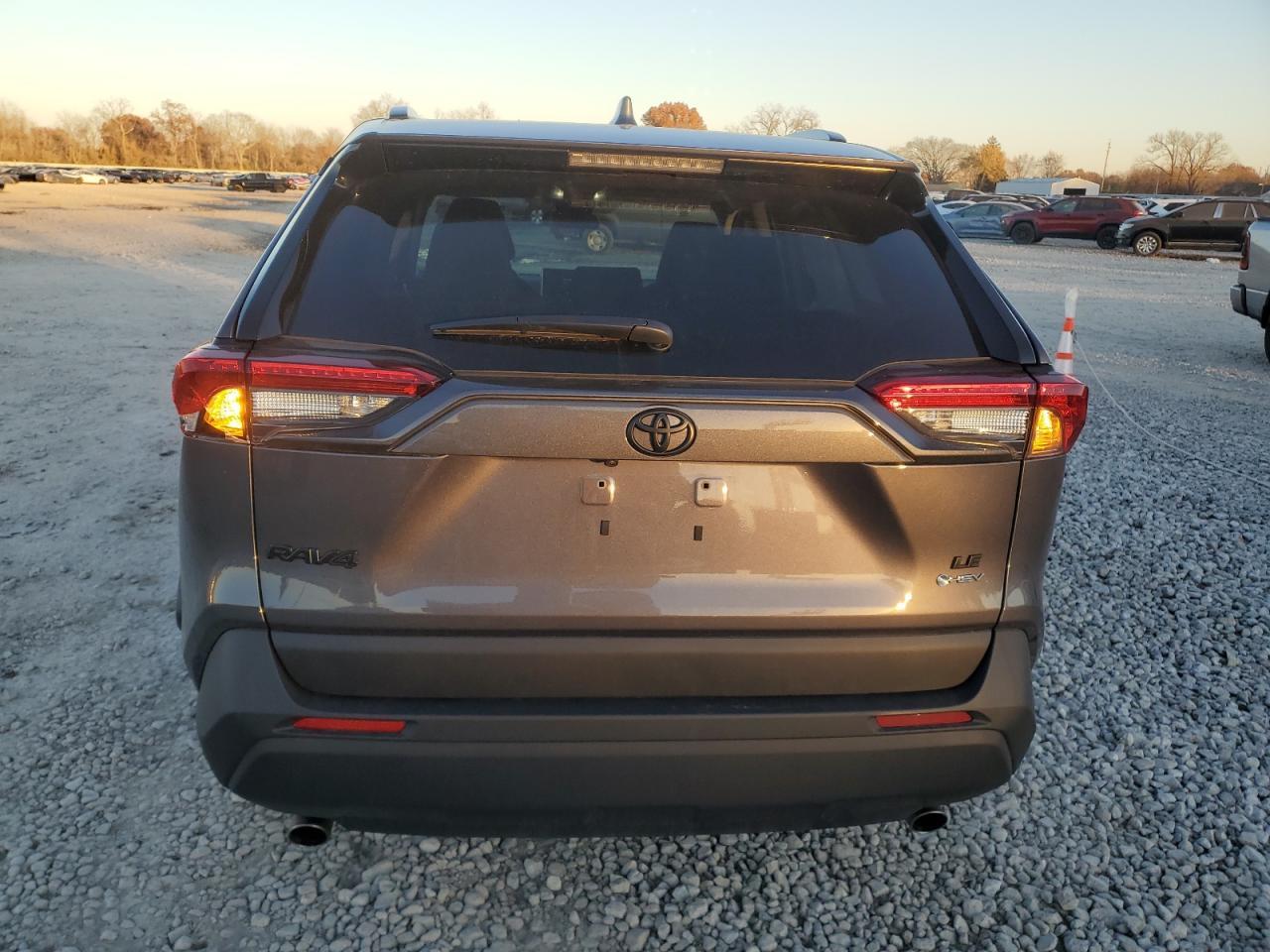 2025 Toyota Rav4 Le - Image 6