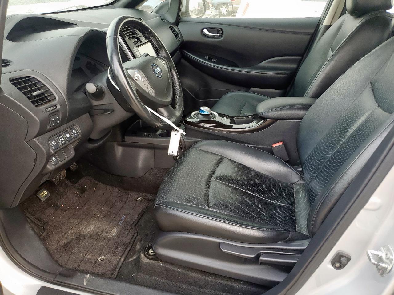 2013 Nissan Leaf S - Image 7