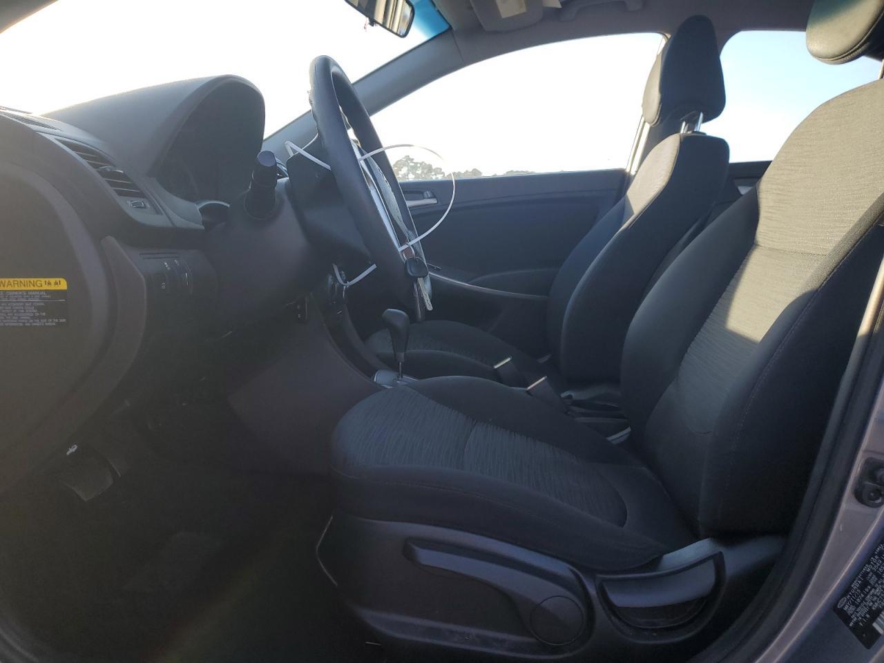 2016 Hyundai Accent Se - Фото 7