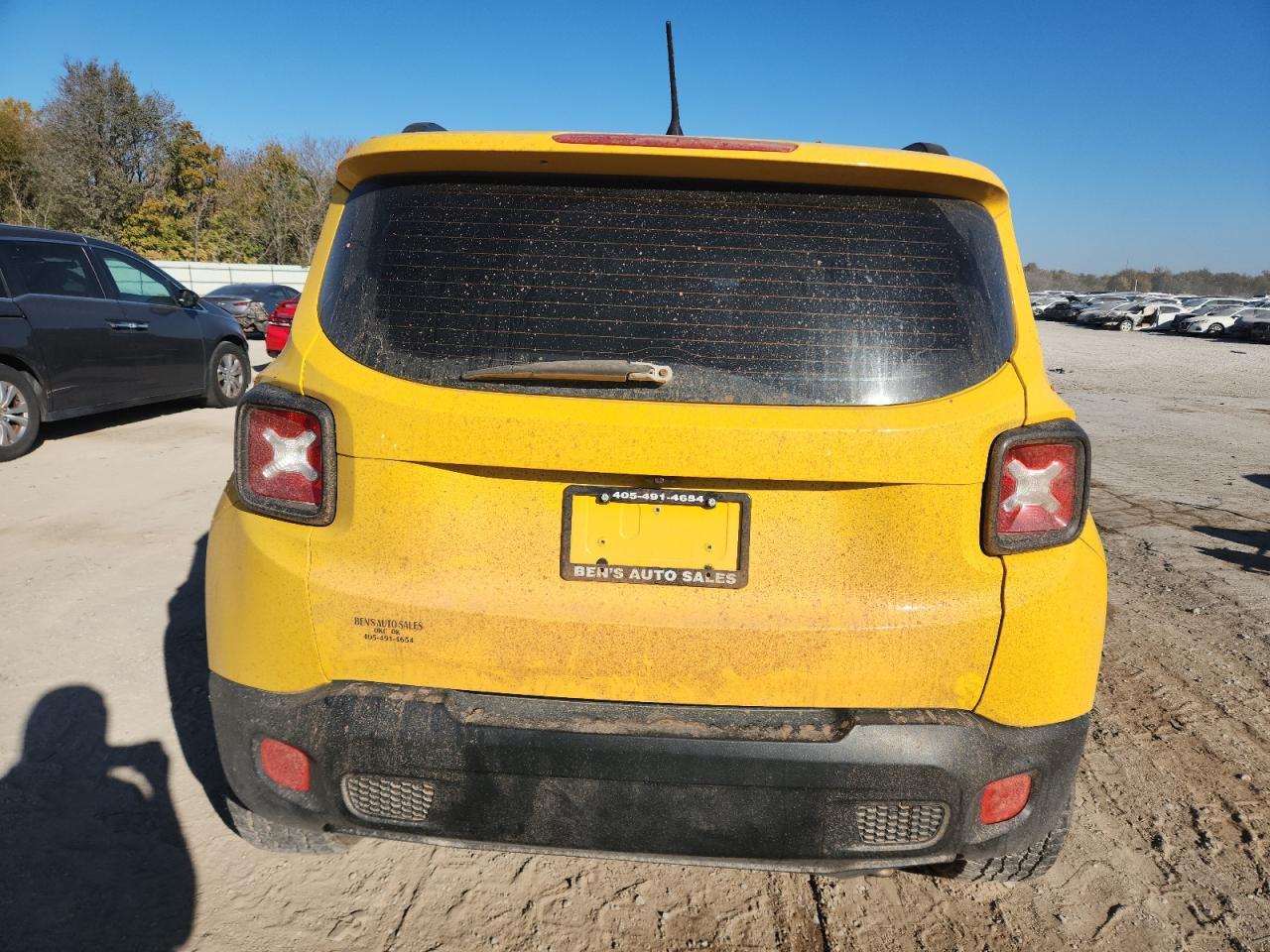 2016 Jeep Renegade Latitude - Image 6