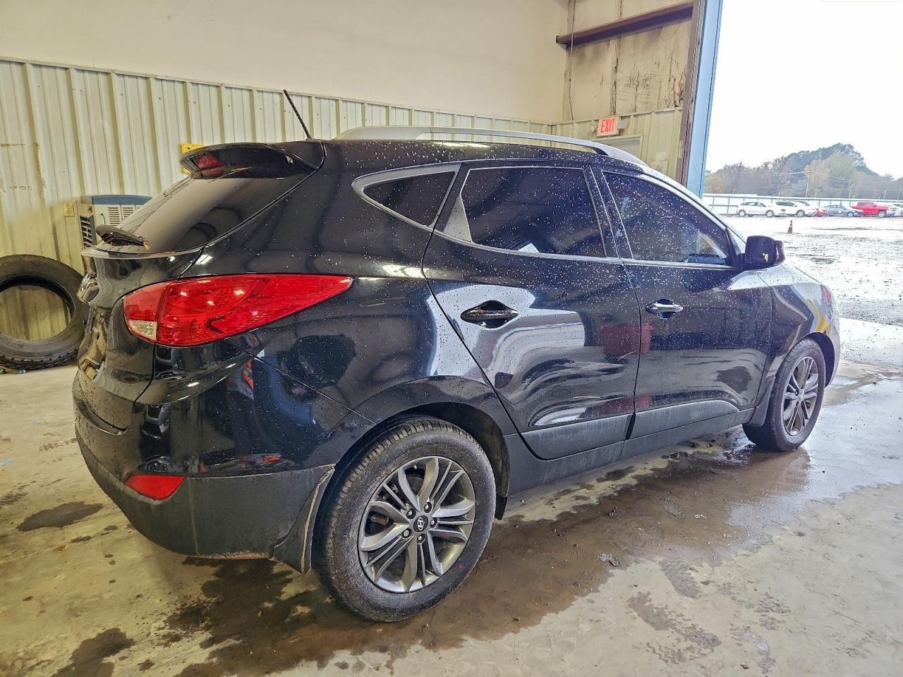 2015 Hyundai Tucson Limited - Image 3