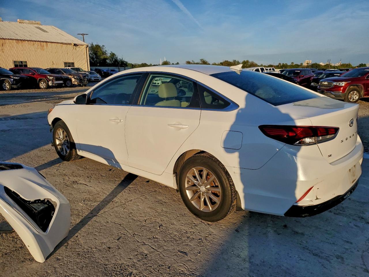 2018 Hyundai Sonata Se - Фото 2