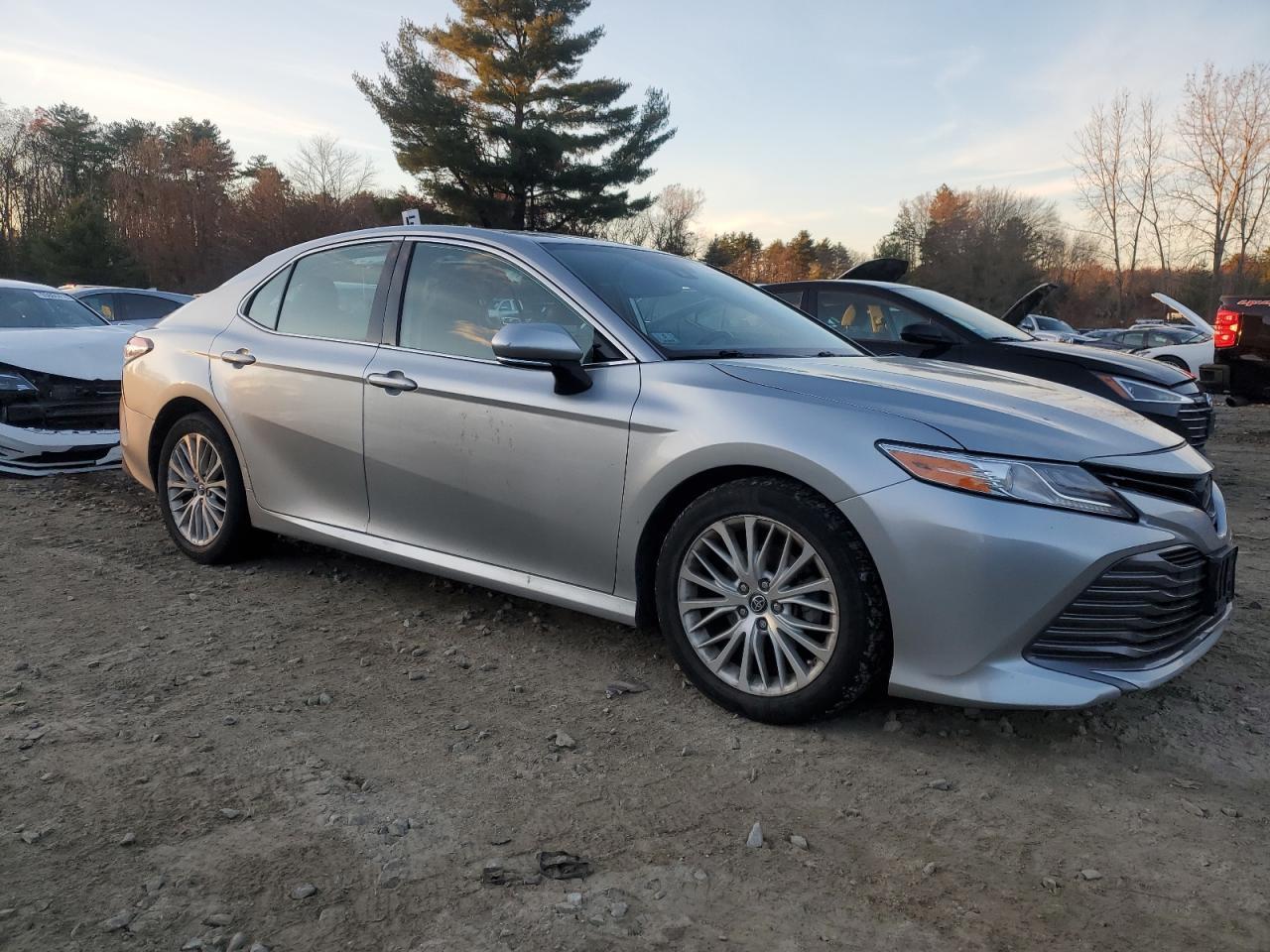 2019 Toyota Camry Xle - Фото 4