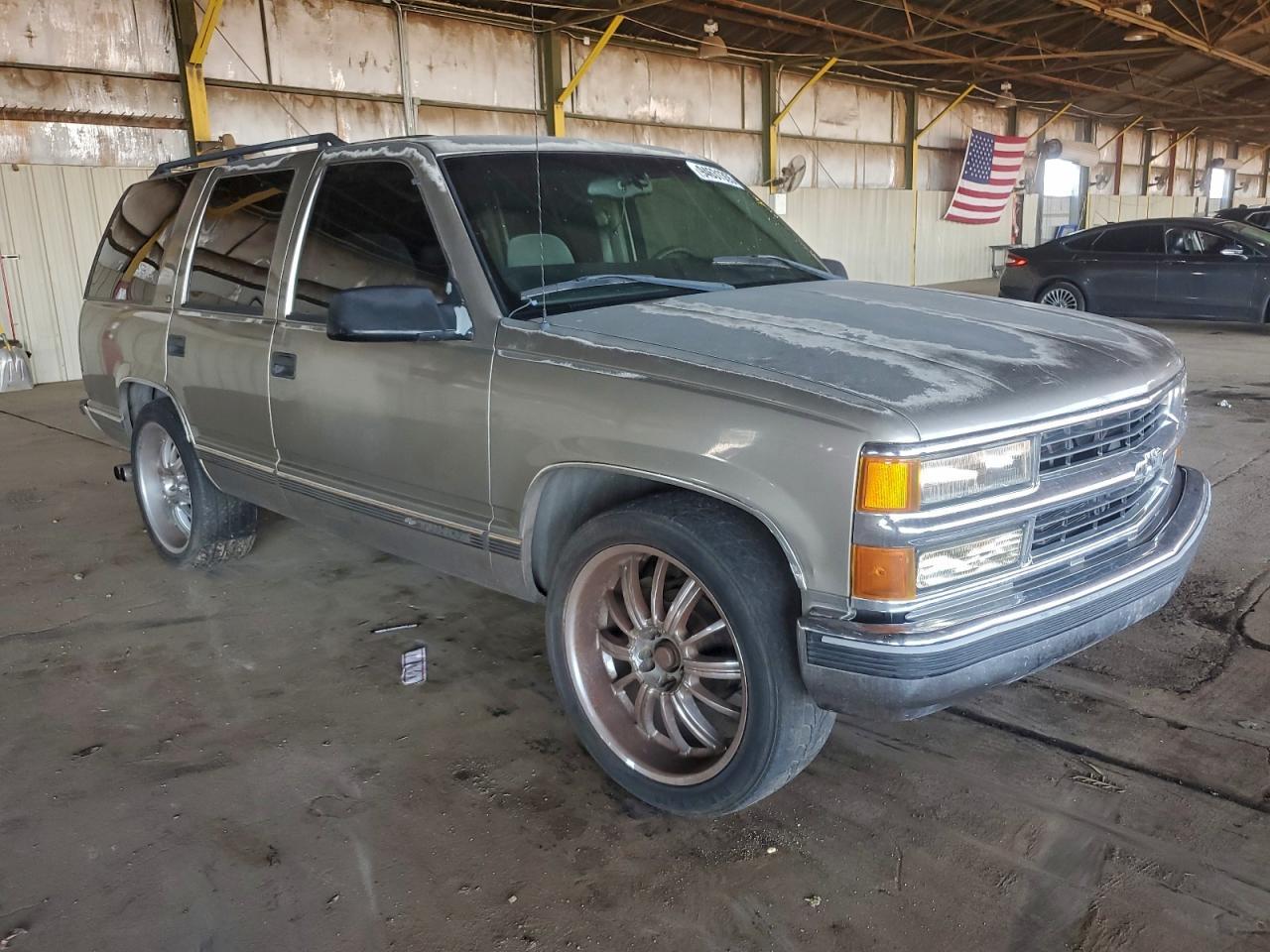 1999 Chevrolet Tahoe C1500 - Image 4