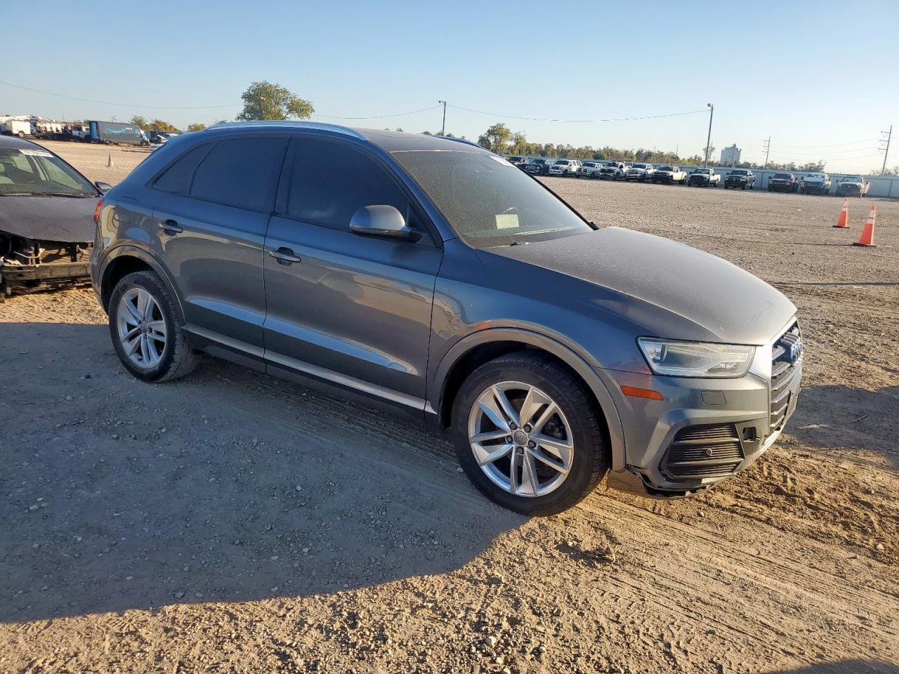 2017 Audi Q3 Premium - Image 4
