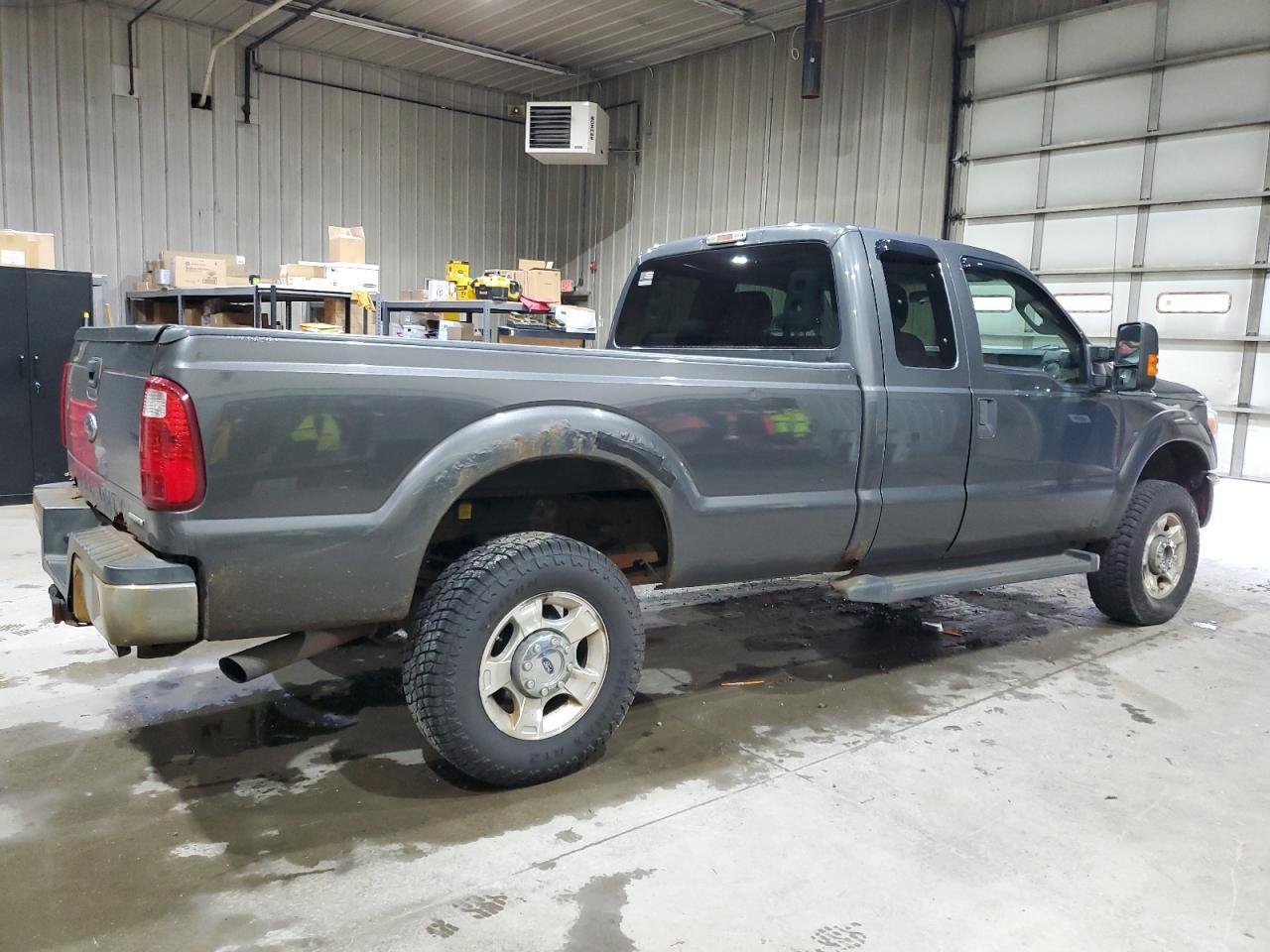 2015 Ford F250 Super Duty - Image 3