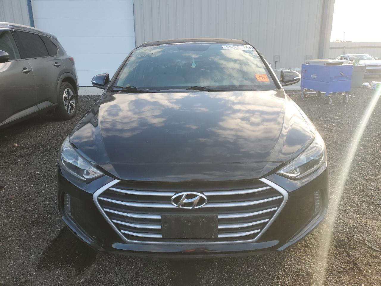 2017 Hyundai Elantra Se - Фото 5