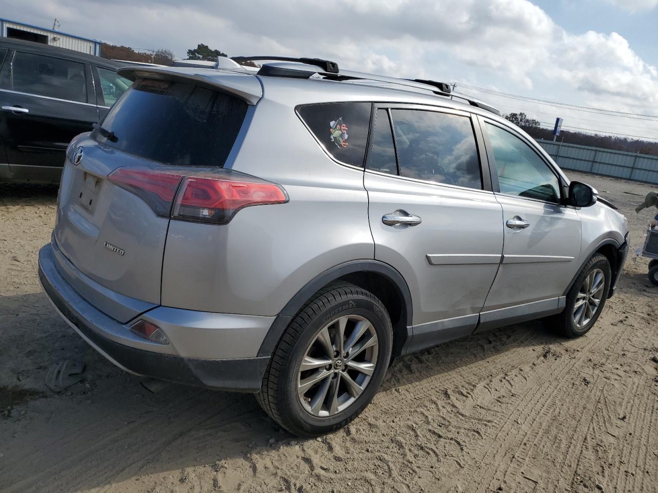 2017 Toyota Rav4 Limited - Image 3