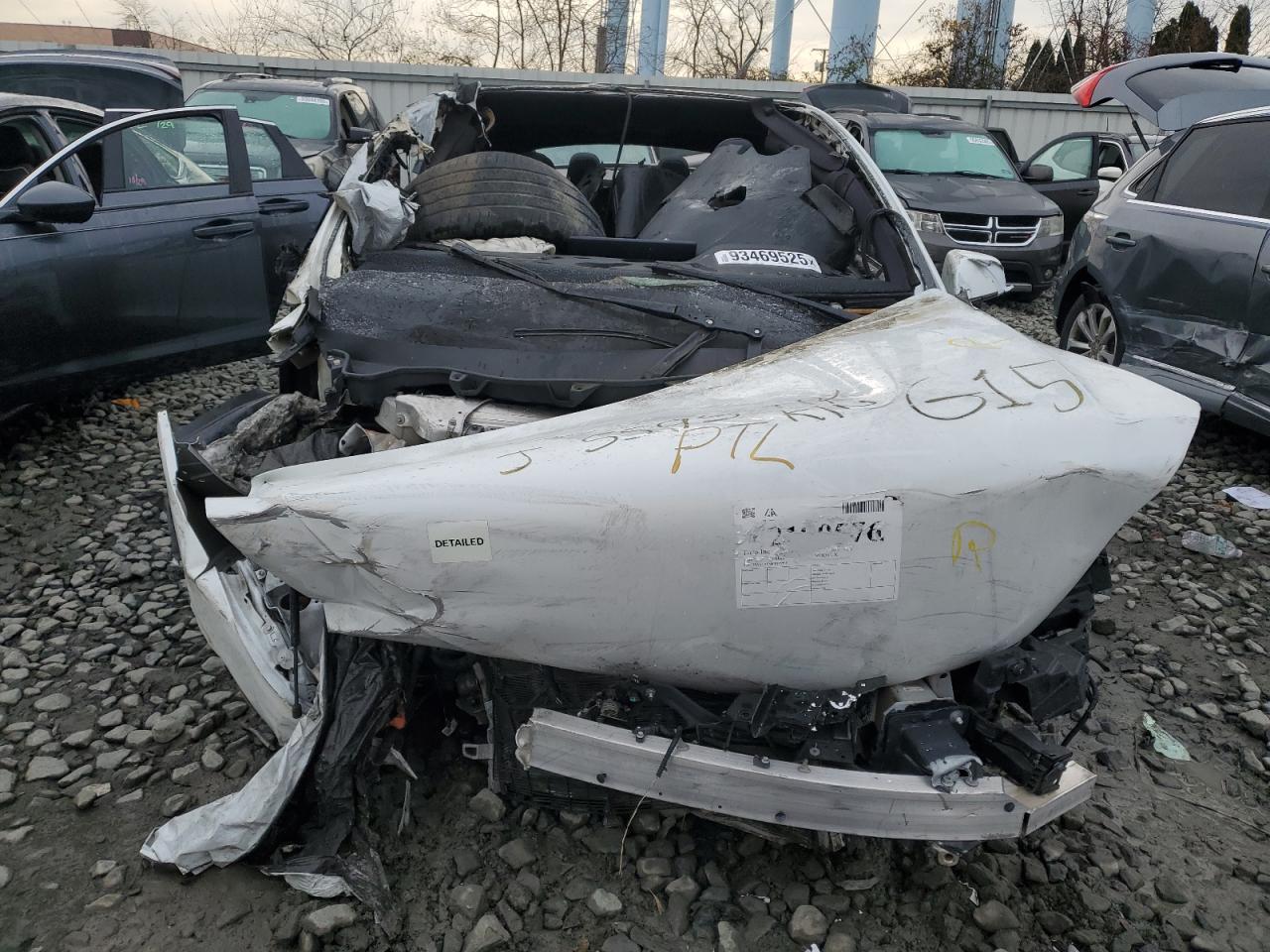 2023 Tesla Model X - Image 5