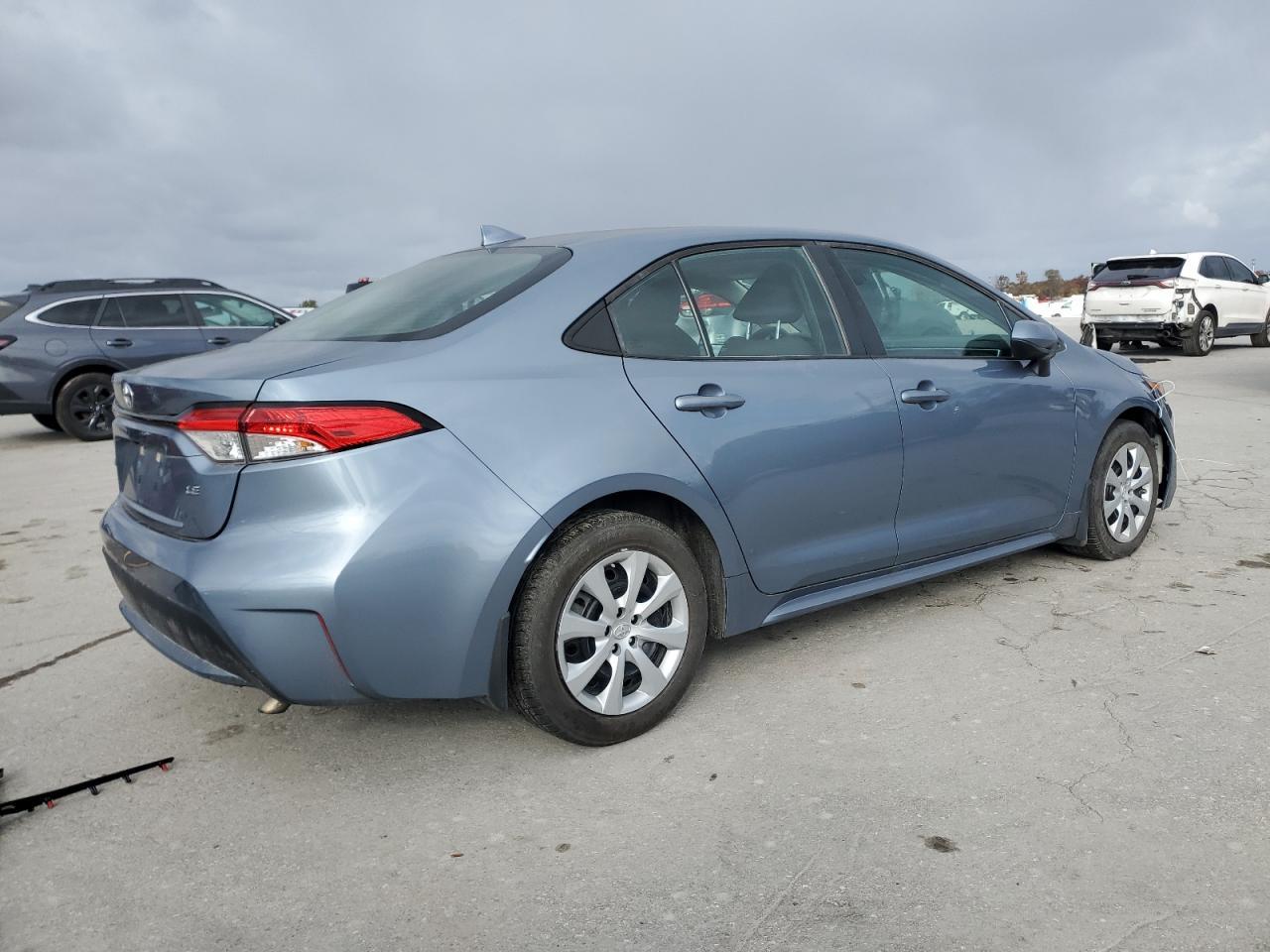2021 Toyota Corolla Le - Image 3