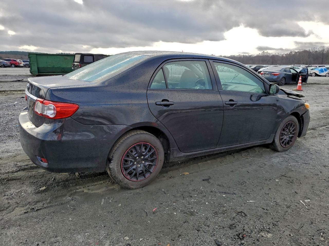 2013 Toyota Corolla - Фото 3