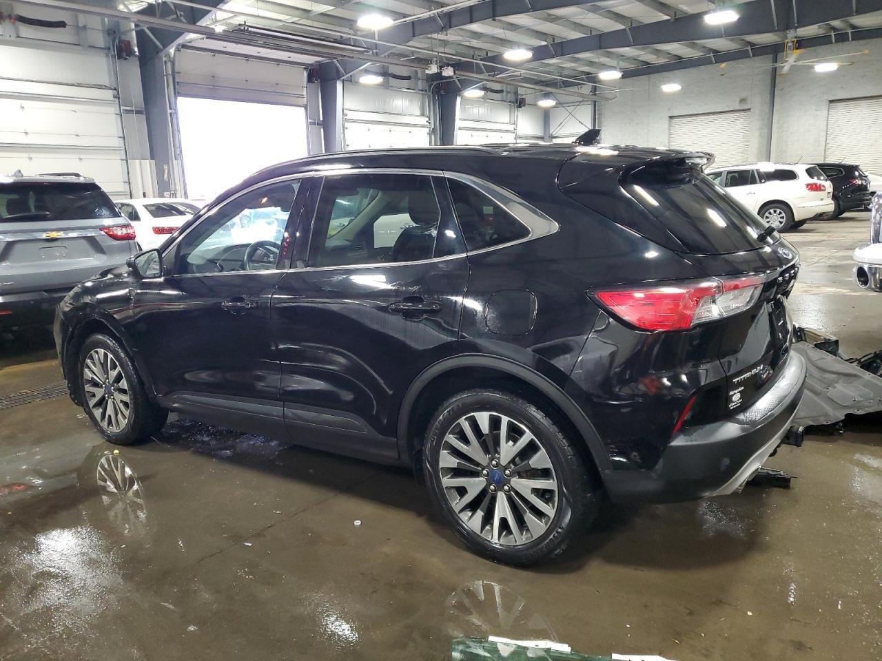 2020 Ford Escape Titanium - Image 2