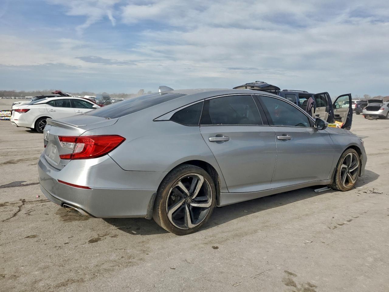 2019 Honda Accord Sport - Фото 3