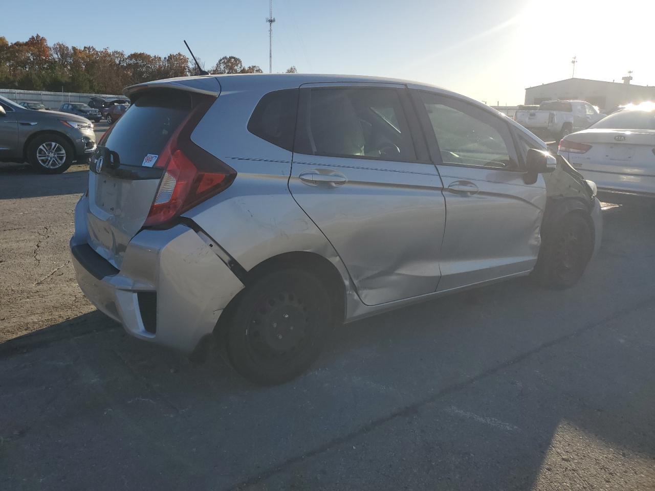 2015 Honda Fit Lx - Фото 3