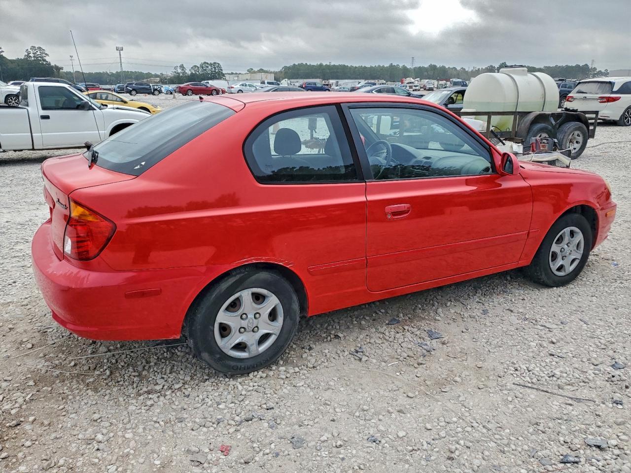 2005 Hyundai Accent Gs - Image 3