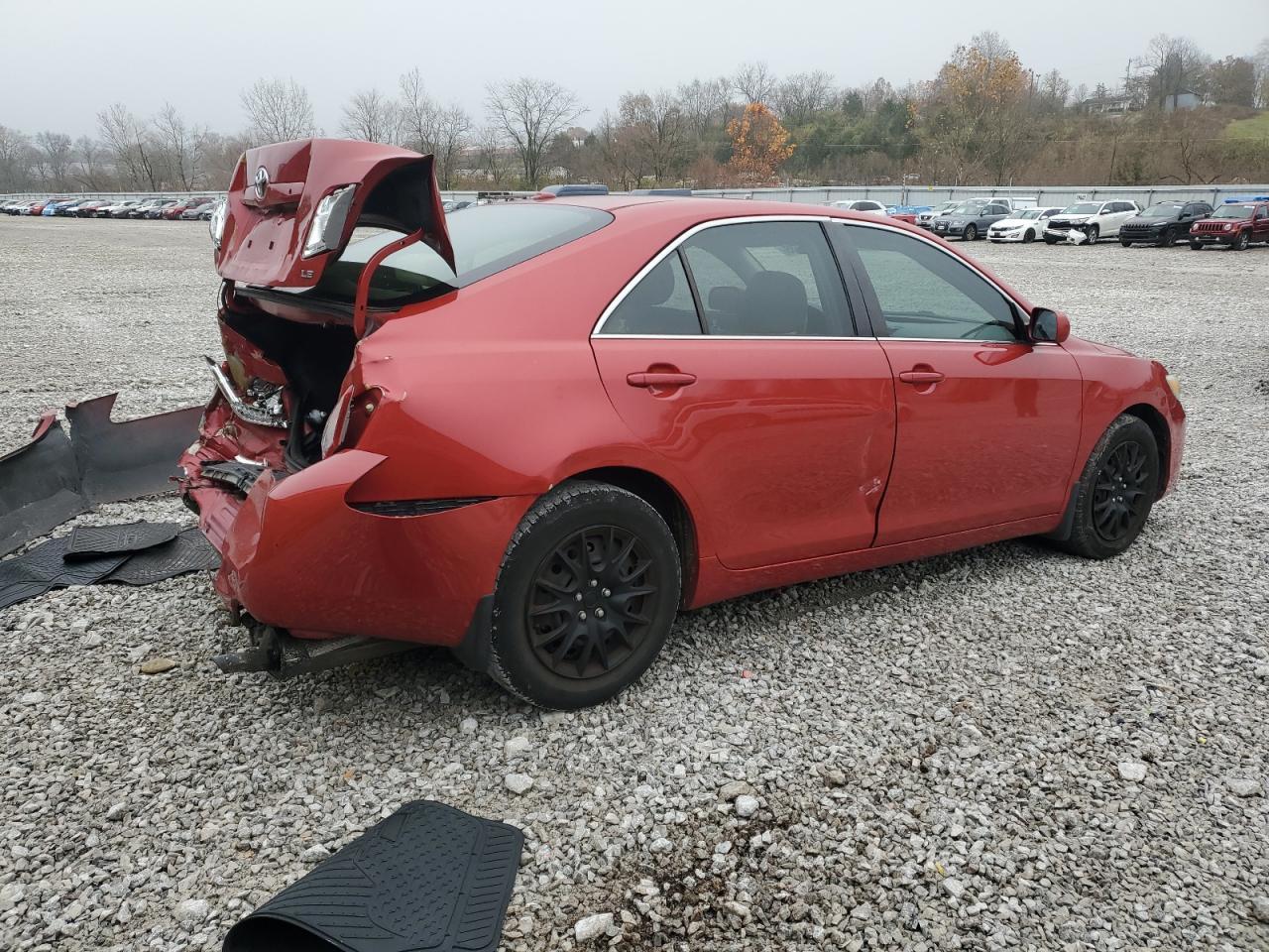 2011 Toyota Camry Base - Фото 3