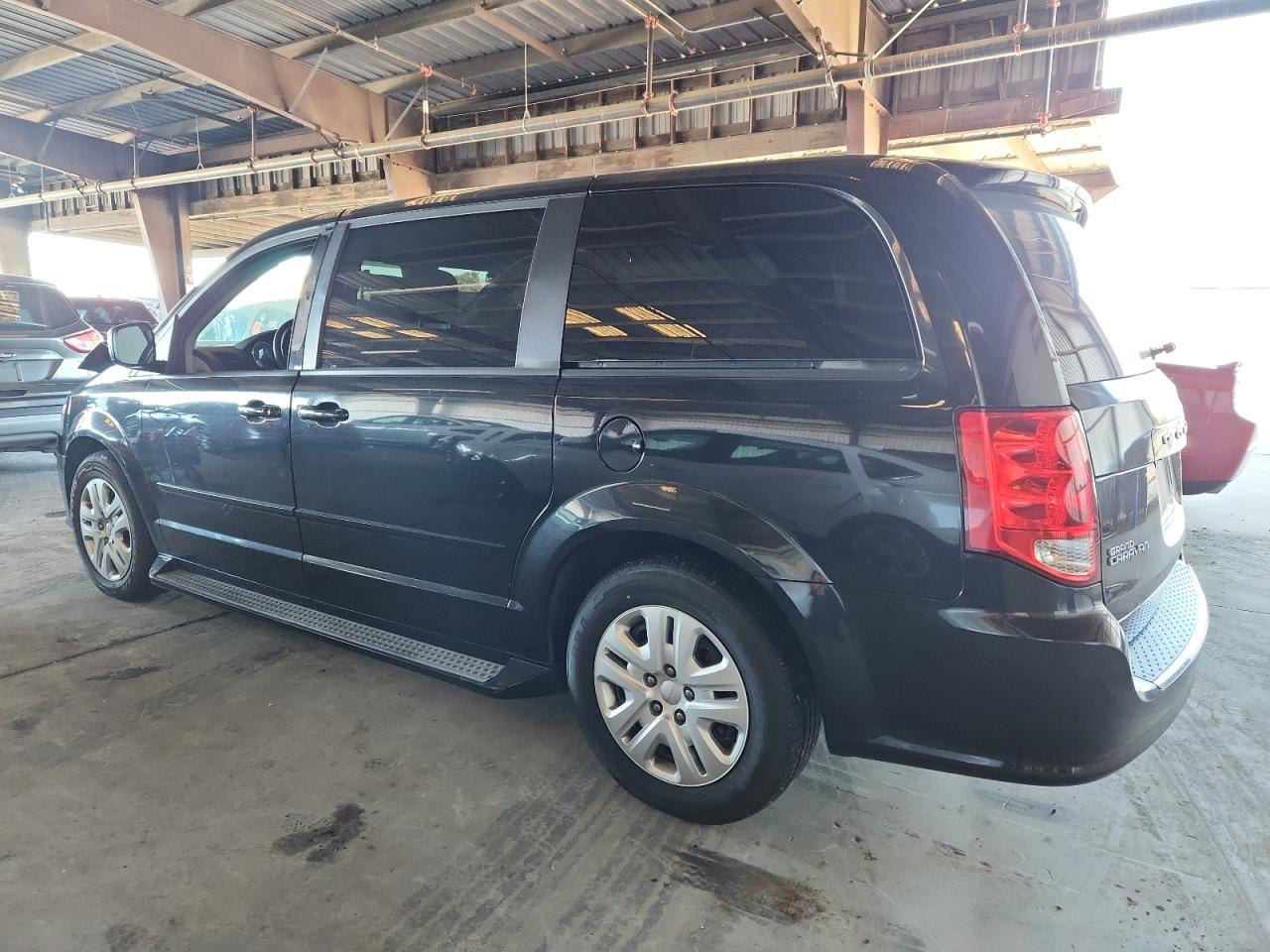 2016 Dodge Grand Caravan Se - Фото 2
