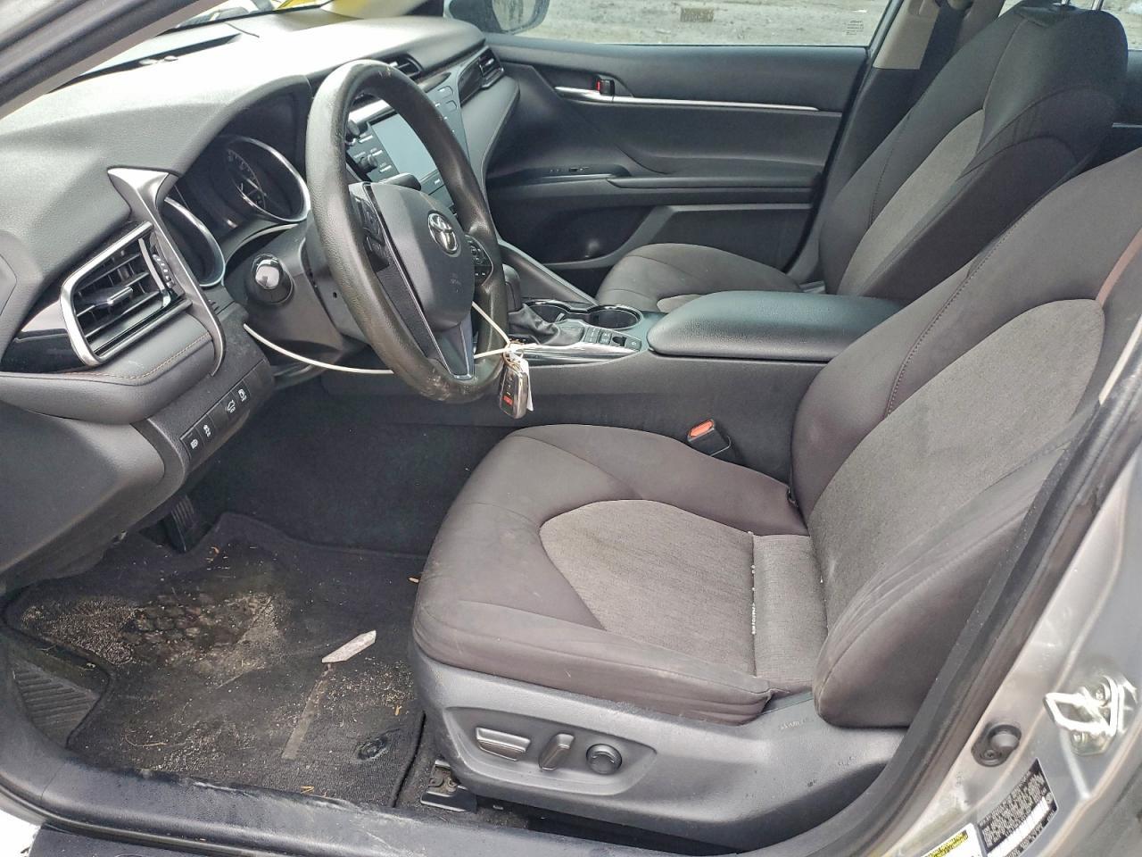 2020 Toyota Camry Le - Image 7