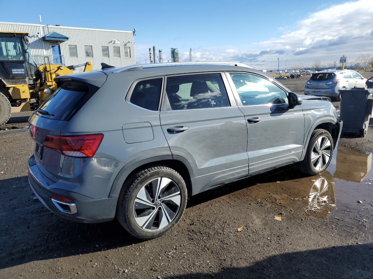 2024 Volkswagen Taos Se - Image 3