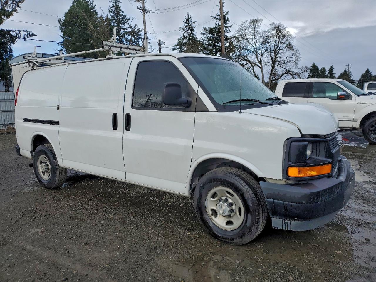 2017 Chevrolet Express Delivery Van - Фото 4
