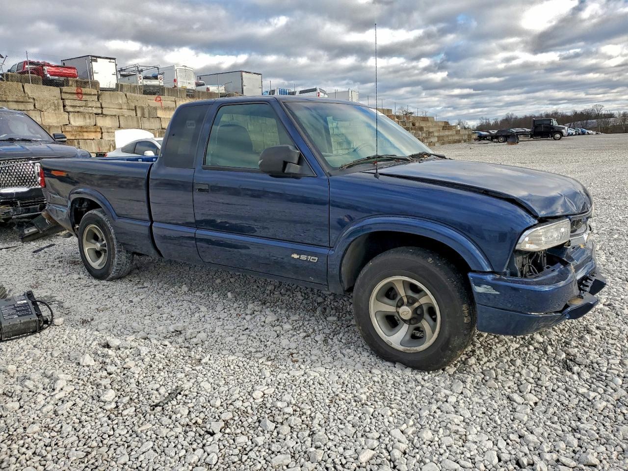 2003 Chevrolet S Truck S10 - Image 4