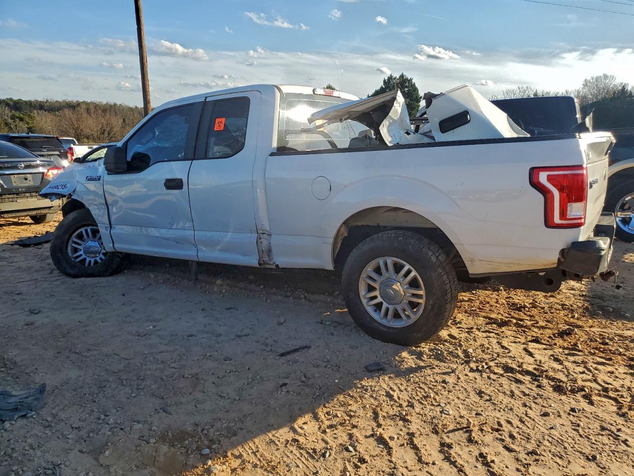 2016 Ford F150 Super Cab - Фото 2