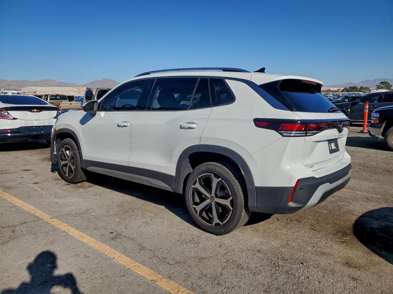 2025 Volkswagen Tiguan Se - Image 2