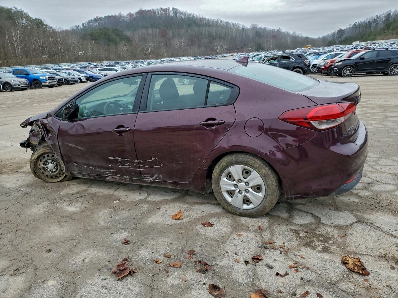 2018 Kia Forte Lx - Image 2