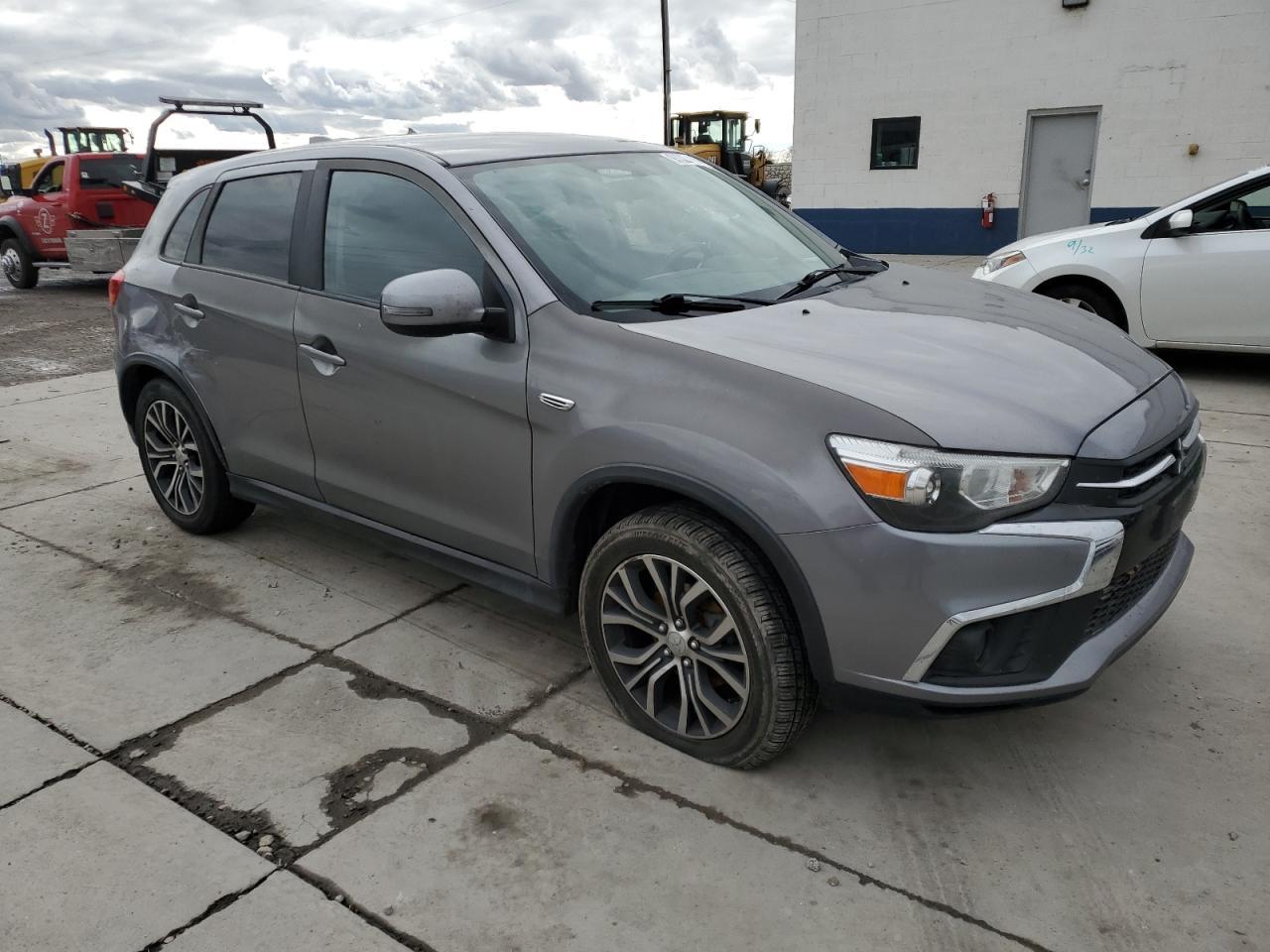 2019 Mitsubishi Outlander Sport Es - Фото 4