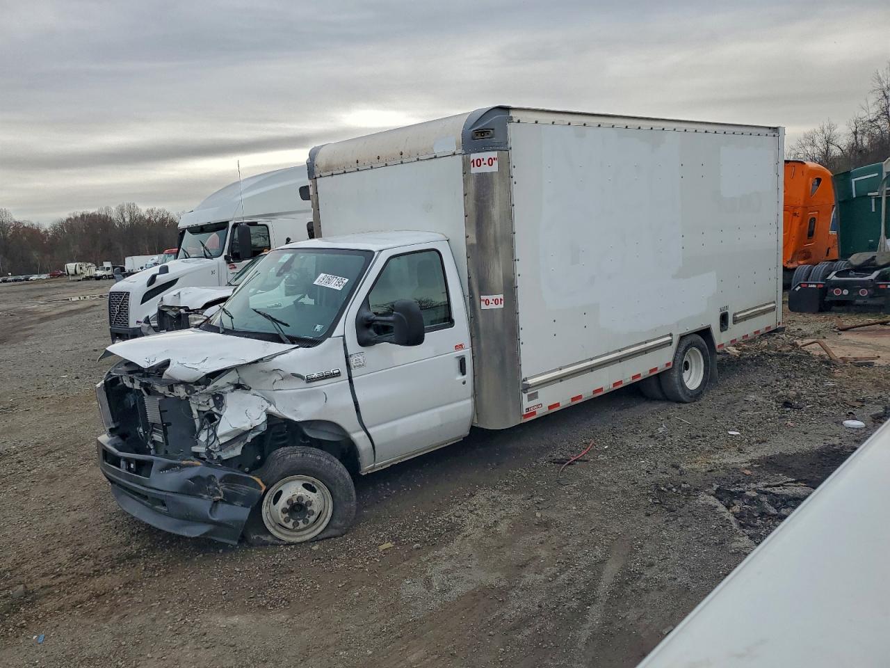 2024 Ford Econoline Box Truck
