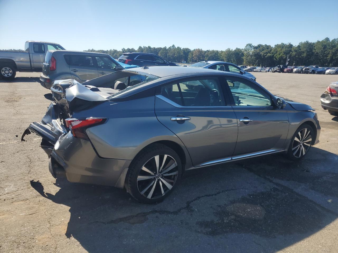 2020 Nissan Altima Platinum - Фото 3