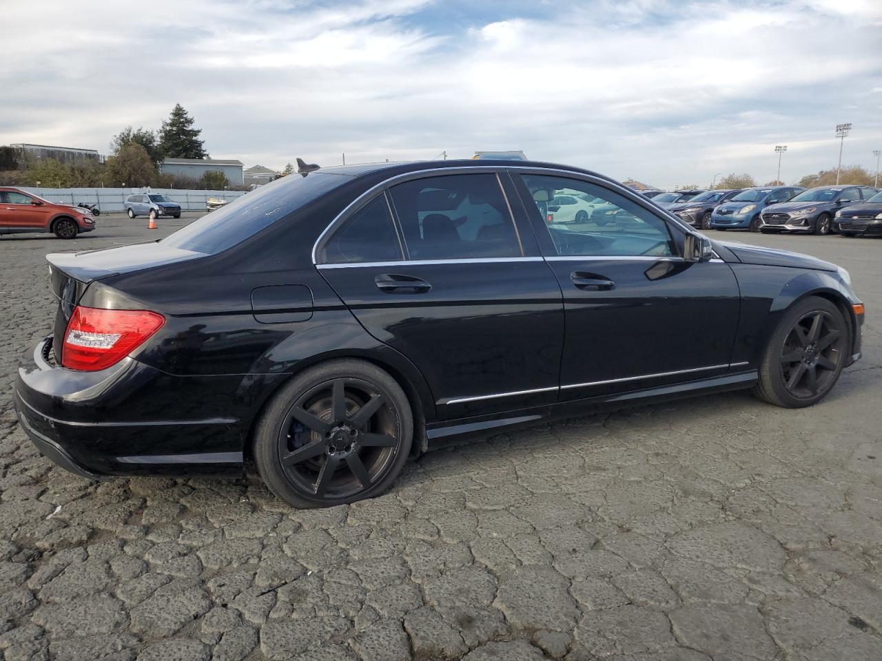 2014 Mercedes-Benz C 250 - Фото 3