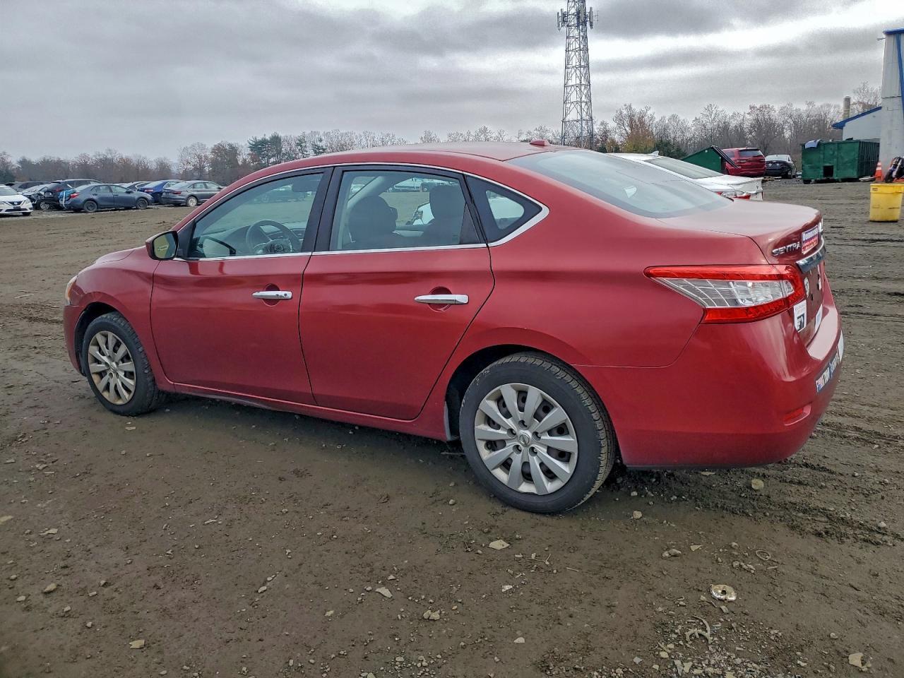 2015 Nissan Sentra S - Фото 2