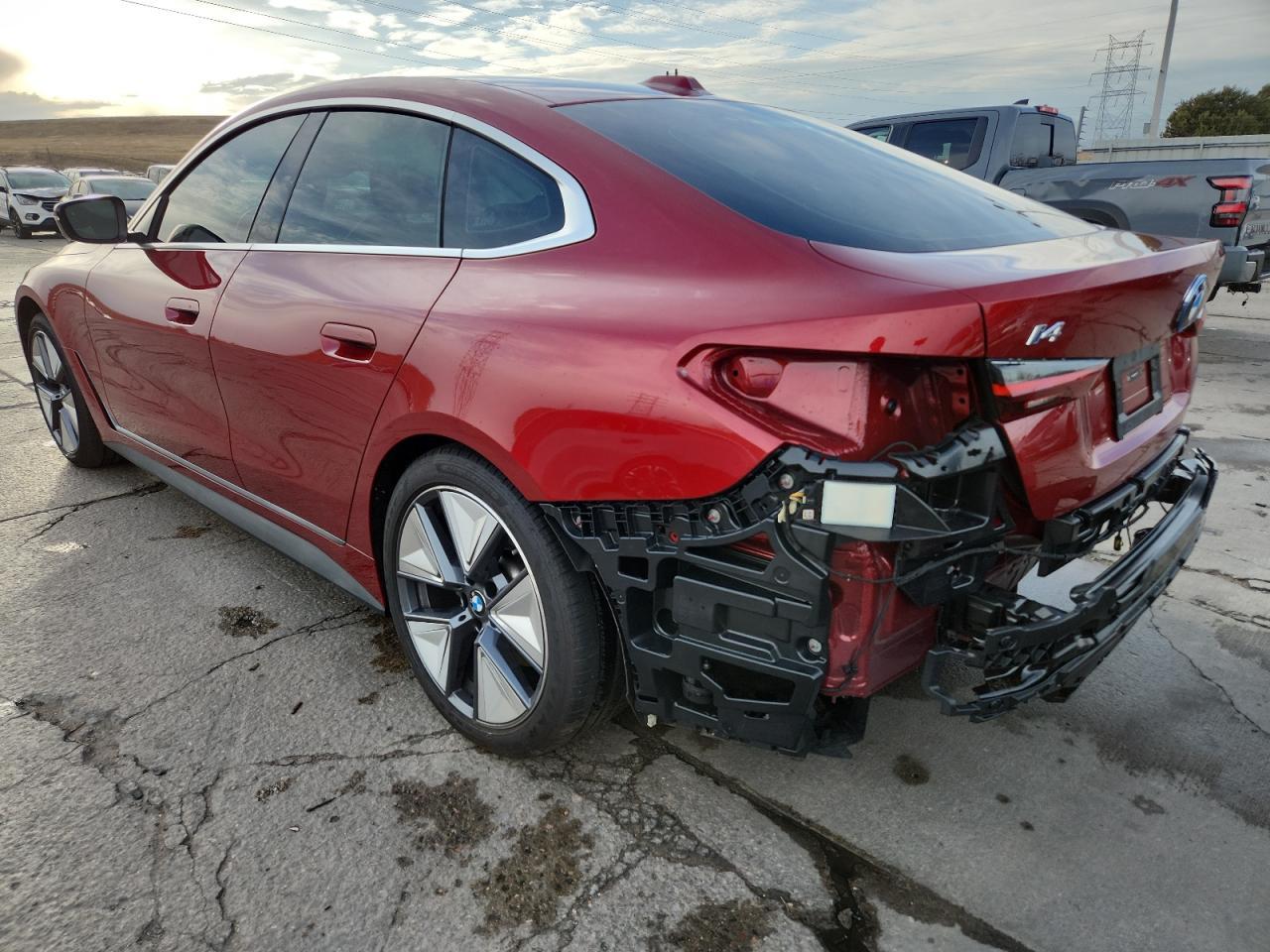 2025 BMW I4 xDrive 40 - Фото 2