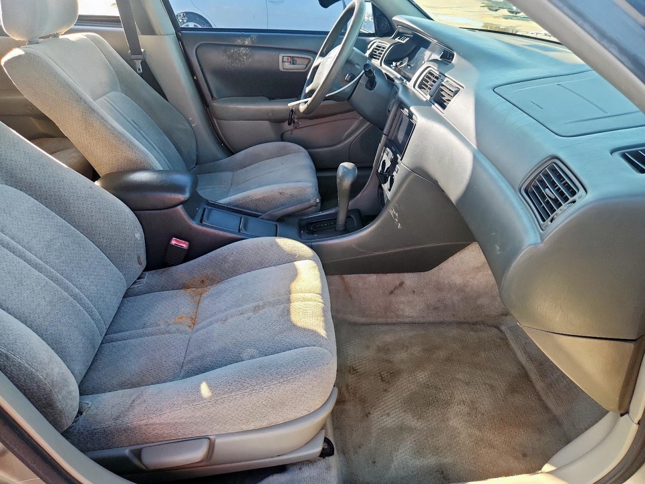 2000 Toyota Camry Ce - Фото 7