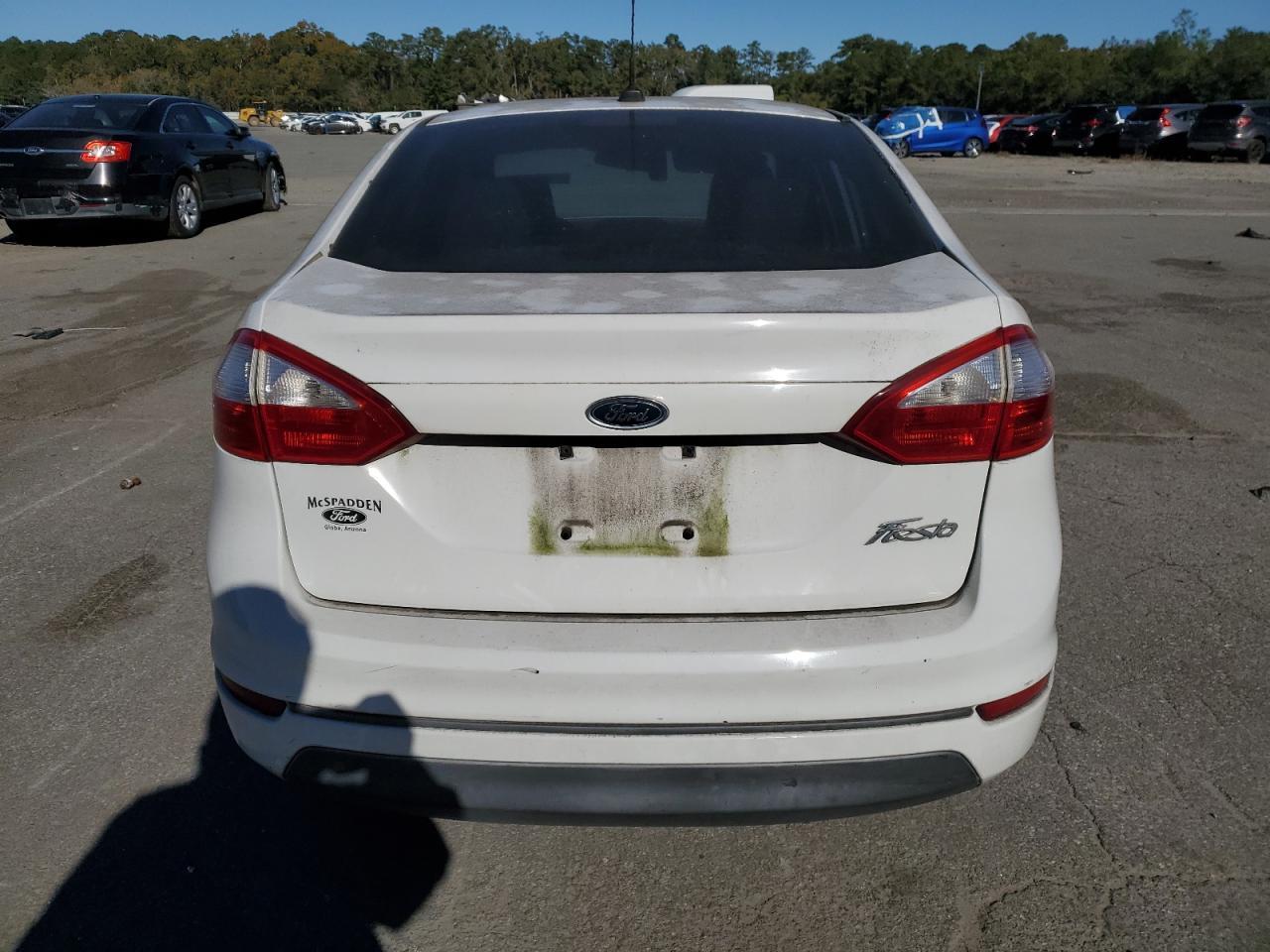 2015 Ford Fiesta S - Фото 6