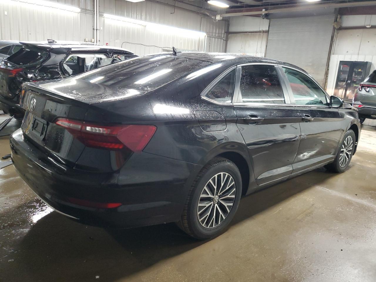 2021 Volkswagen Jetta S - Фото 3