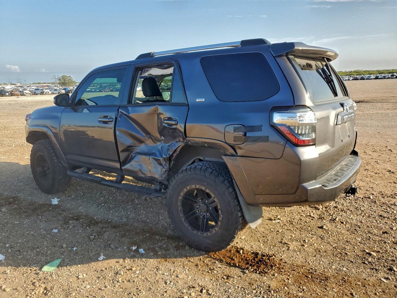 2021 Toyota 4Runner Sr5 - Фото 2