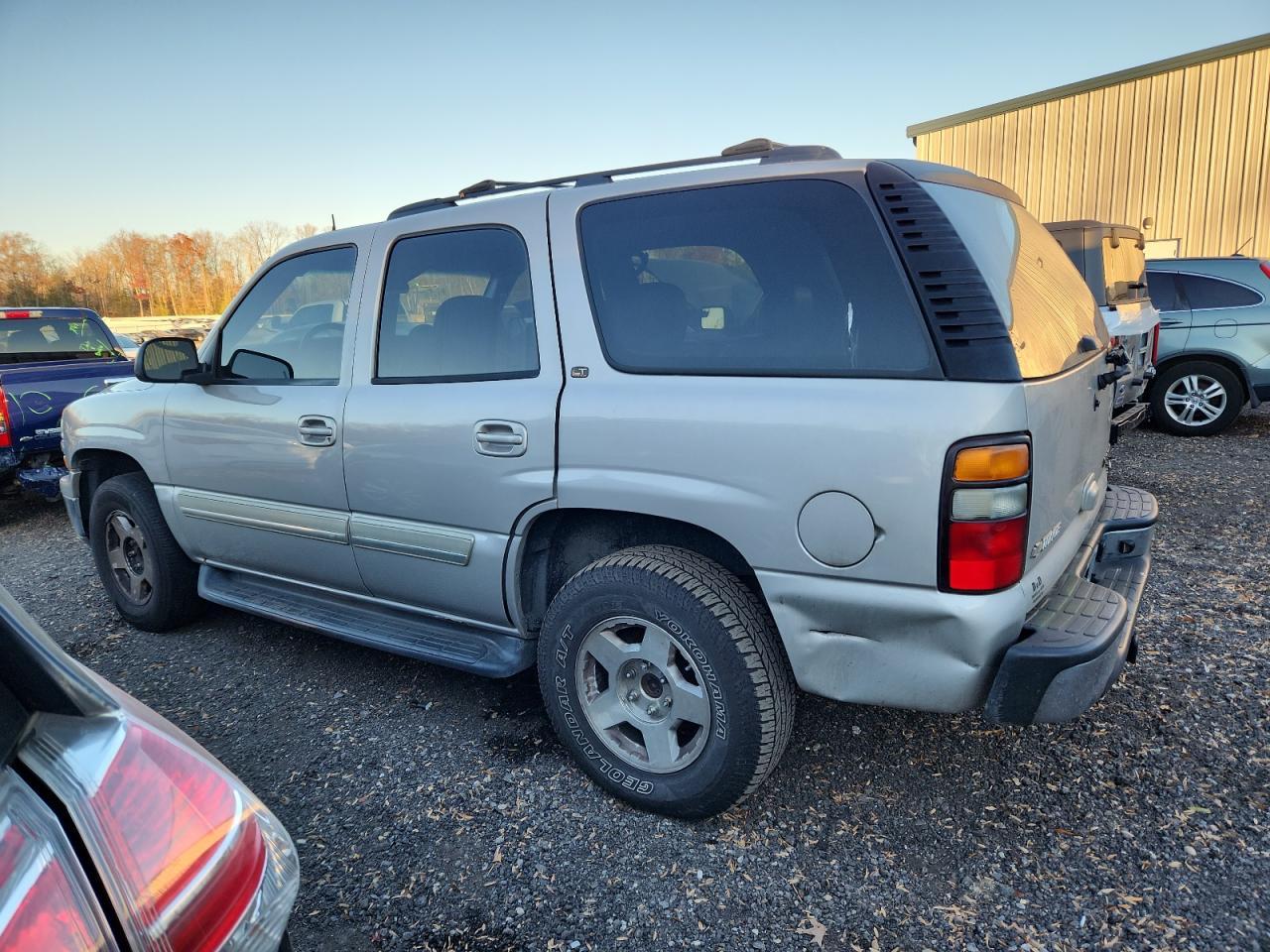 2005 Chevrolet Tahoe C1500 - Фото 2