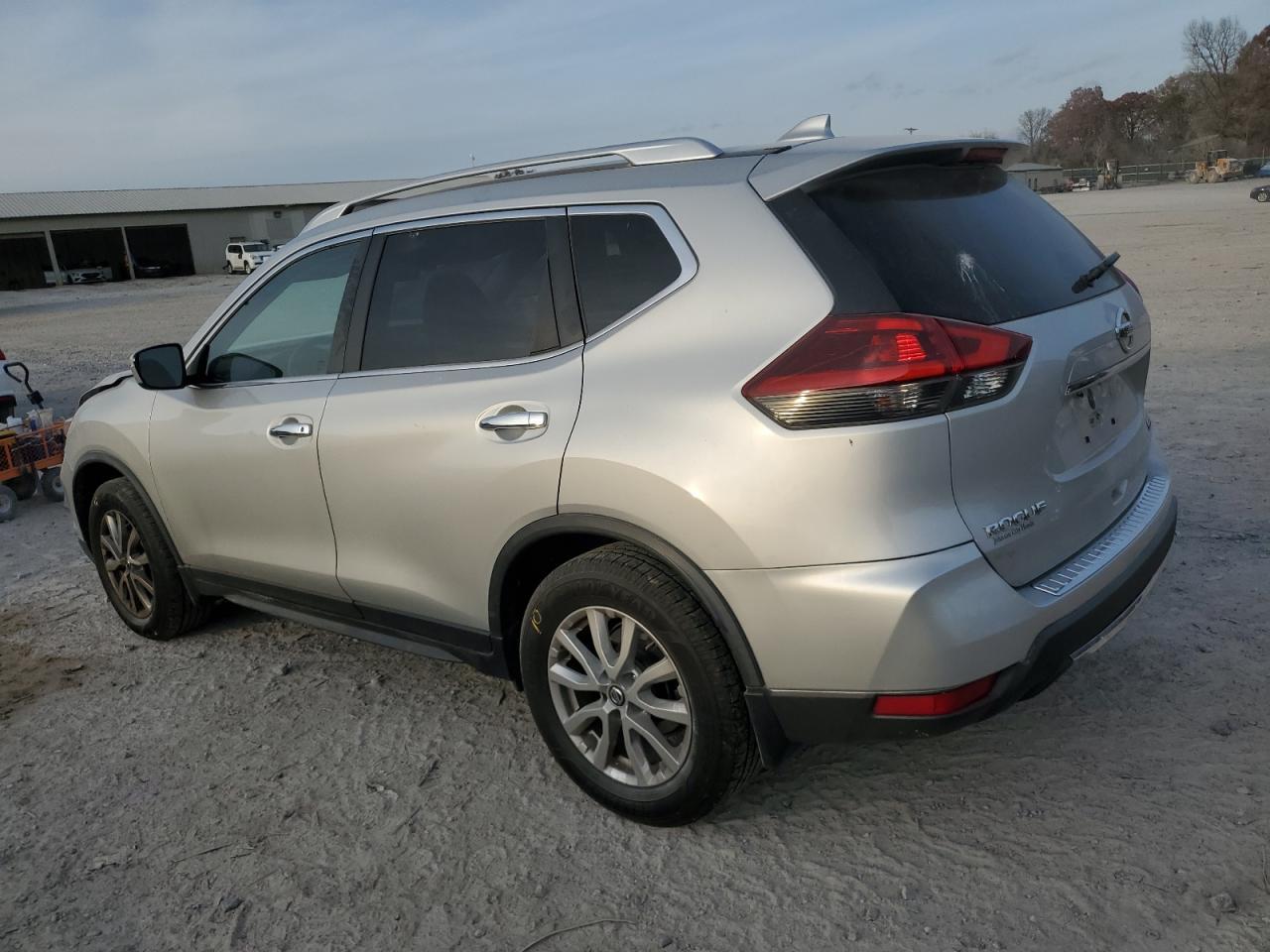 2020 Nissan Rogue S - Фото 2