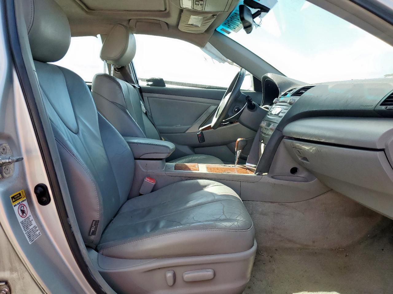 2010 Toyota Camry Se - Фото 7