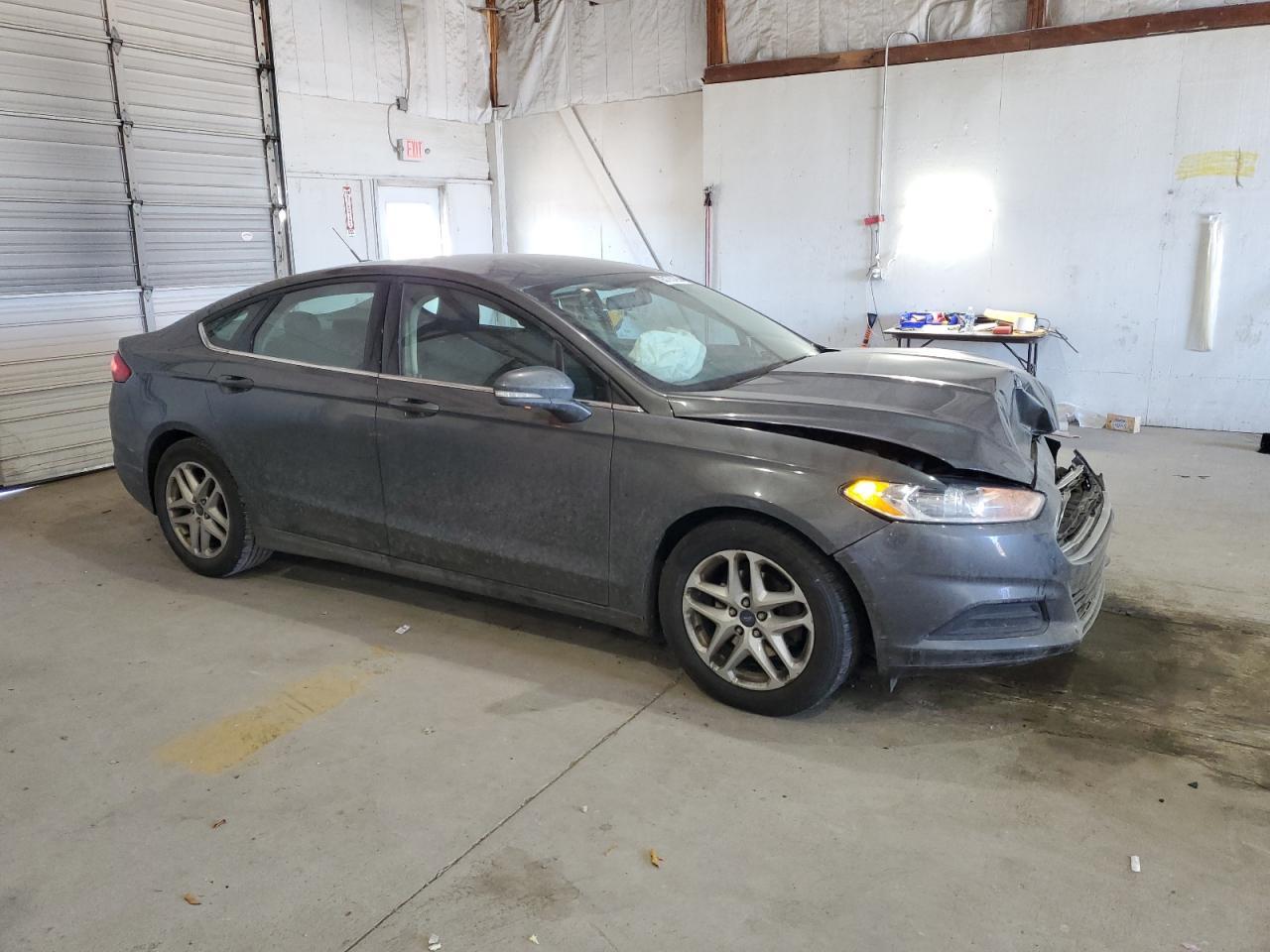 2016 Ford Fusion Se - Фото 4