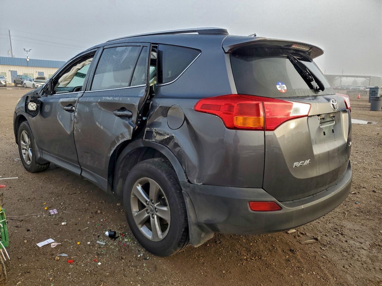 2015 Toyota Rav4 Xle - Image 2