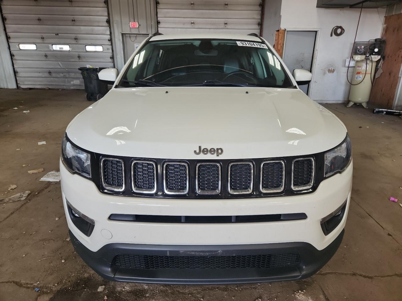 2021 Jeep Compass Latitude - Фото 5