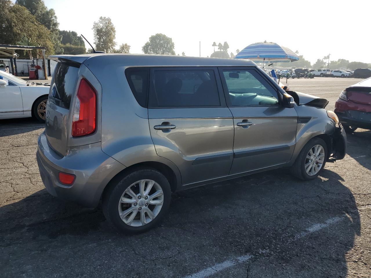 2013 Kia Soul + - Фото 3