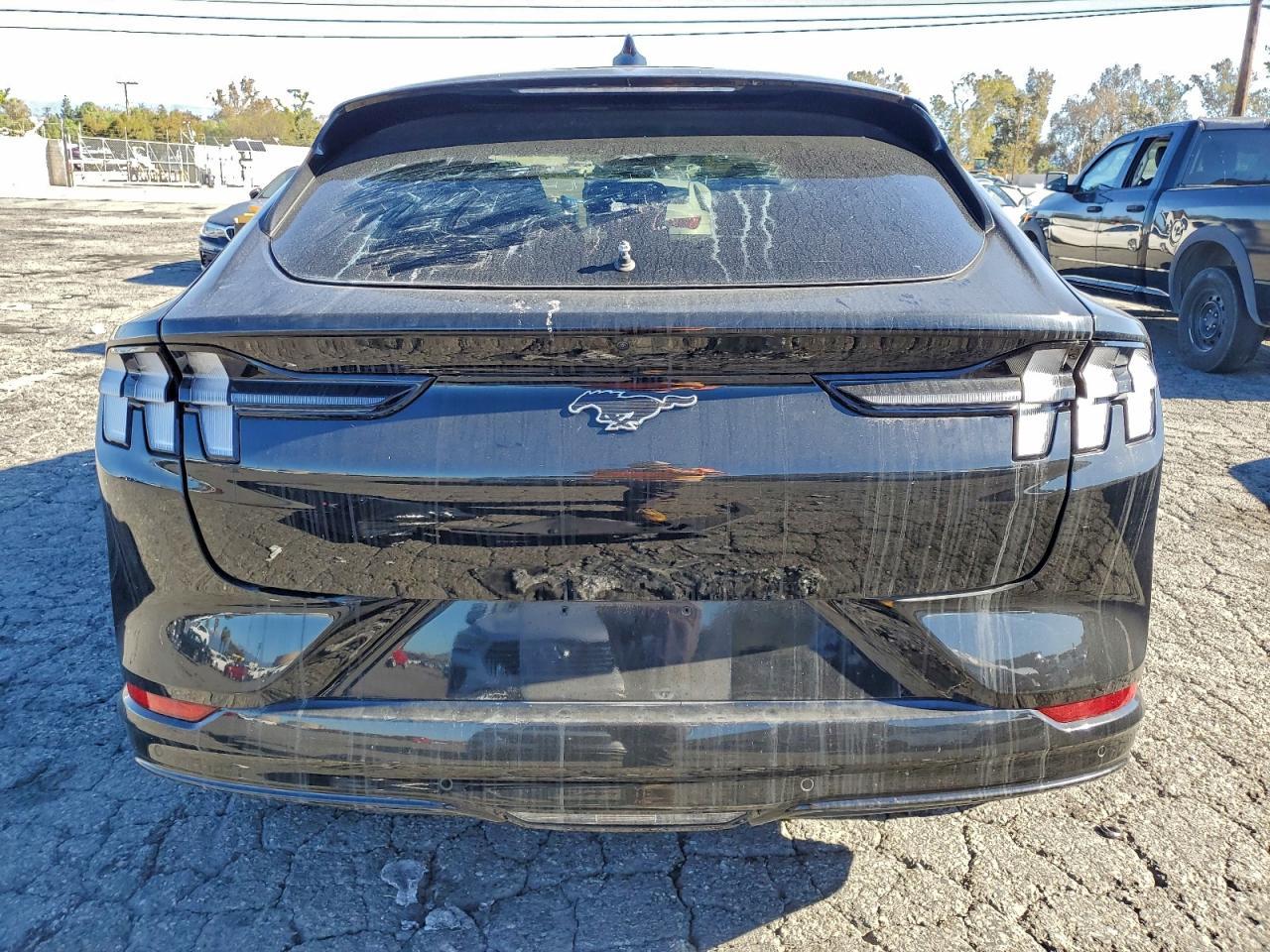 2023 Ford Mustang Mach-E Premium - Image 6