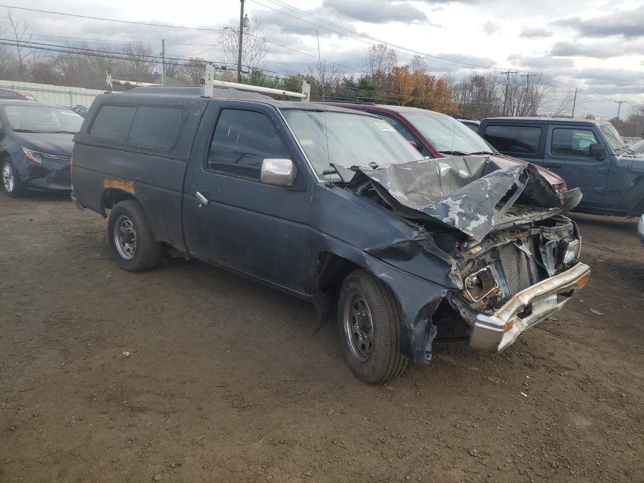 1991 Nissan Truck Short Wheelbase - Фото 4